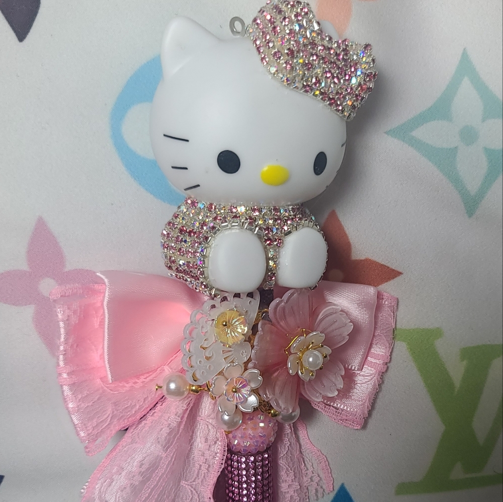 Hello Kitty PINK PEN